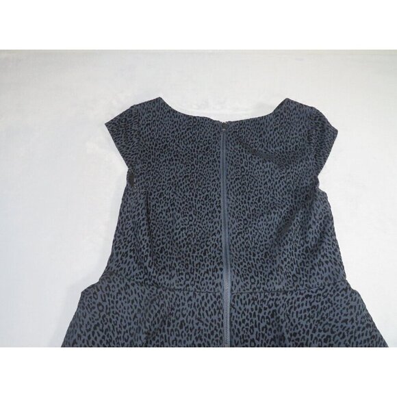 Alice + Olivia Victoria Peplum Dress Velvet Navy Leopard Print Size 8 Sheath - Picture 10 of 12
